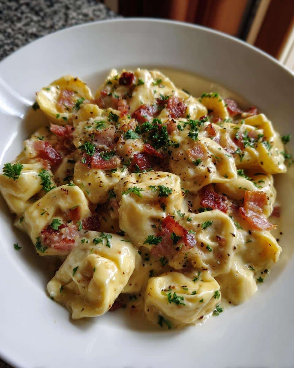 Creamy Tortellini Carbonara Recipe - detail 1