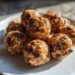 No-Bake Oatmeal Energy Balls