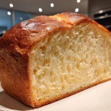 Fluffy Japanese Bread Shokupan Recipe with 5 Secret Tips