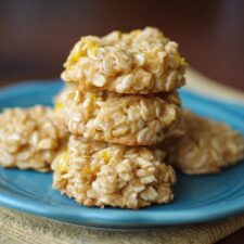 Luscious 10-Minute Easy Lemon Oatmeal No-Bake Cookies